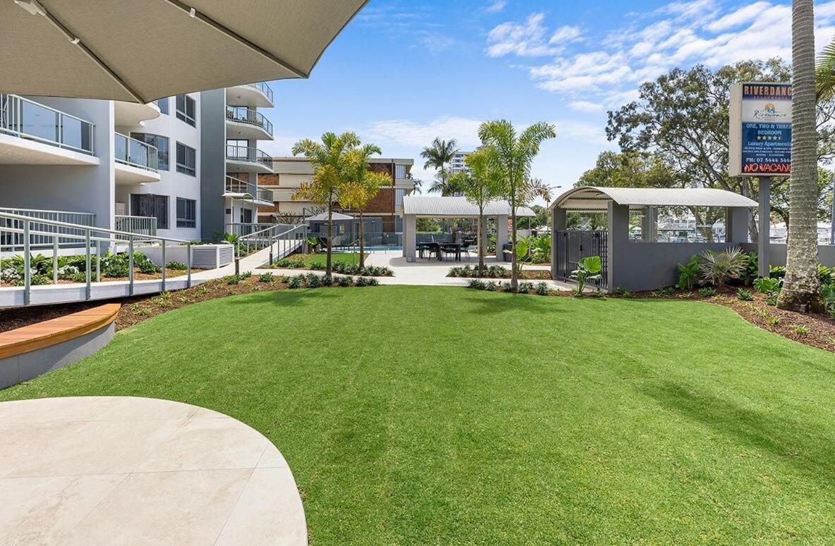 Riverdance 6 * Mooloolaba